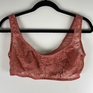 Victoria Secret pink lace bralette L